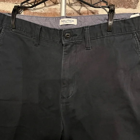 Nautica mens flat front navy shorts size 34w - Picture 3 of 9
